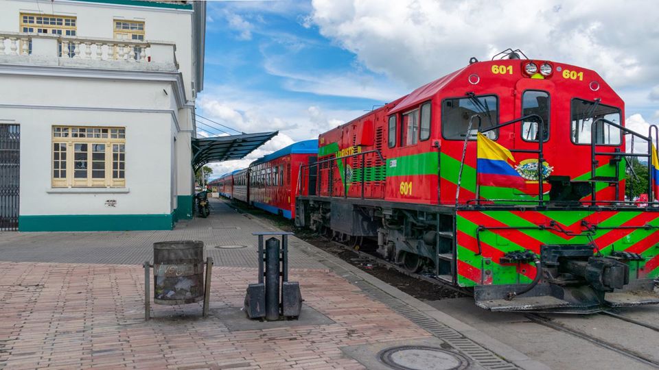 Laguna de Guatavita y Catedral de Sal de Zipaquirá en Grupo foto 4