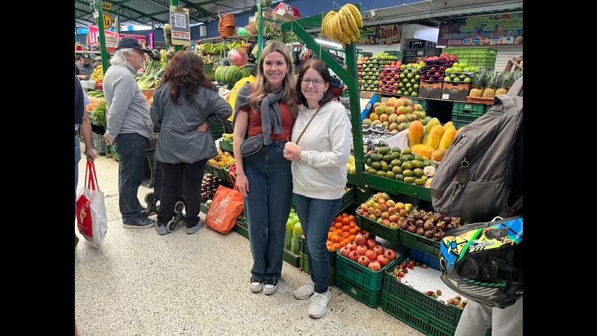 Sabores de Colombia: Brunch Tour en Paloquemao foto 2