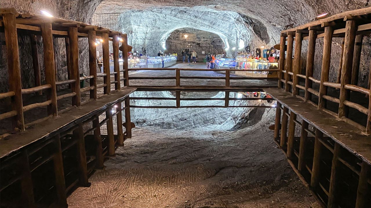 Group Tour To The Zipaquirá Salt Cathedral (5)