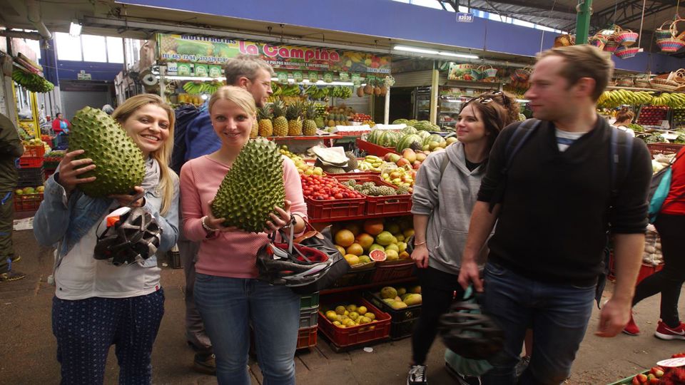 Graffiti Tour da Candelaria a Santa Fé de Bicicleta foto 5