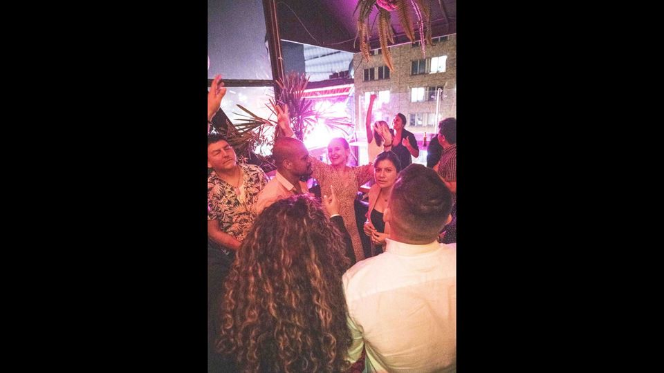 Bares na Zona Rosa: Pub Crawl com Degustação e Vida Noturna foto 8